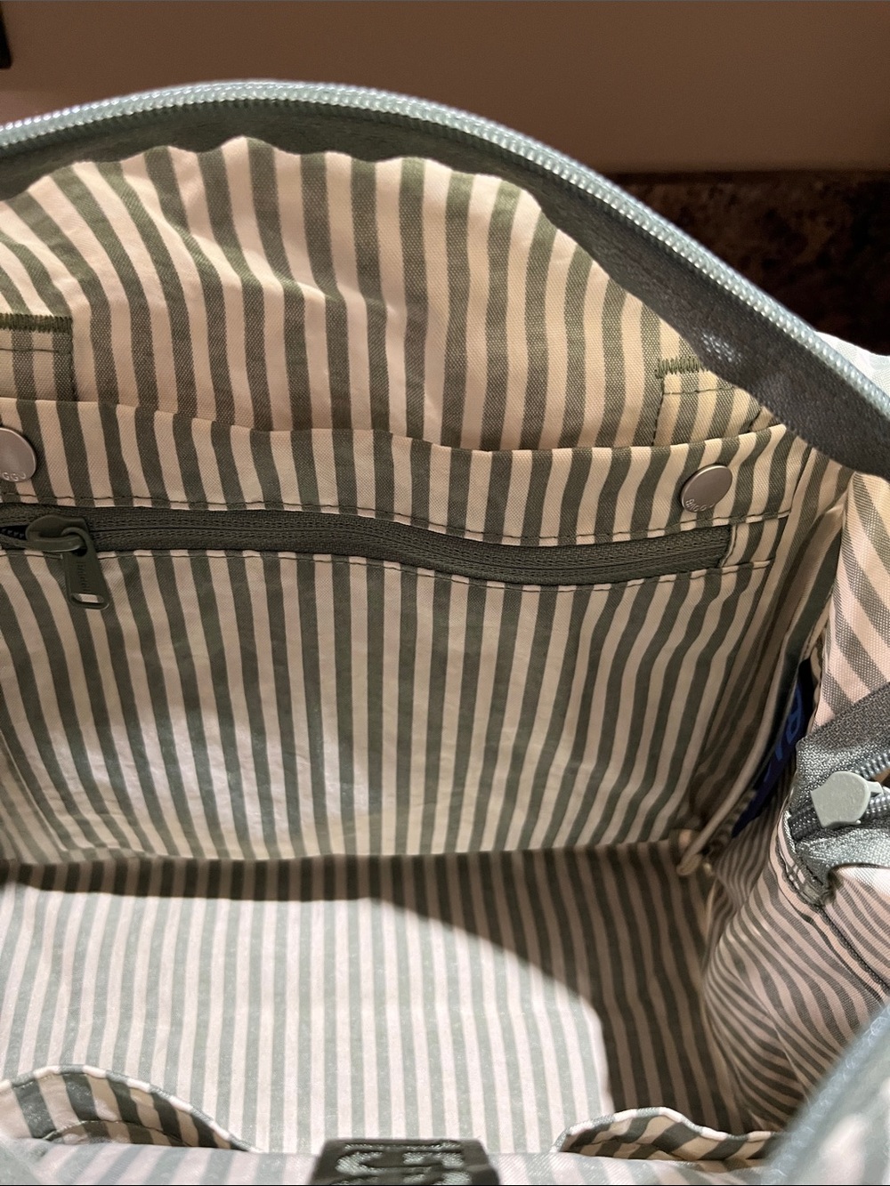BAGGU Everyday Cloud Bag In Sage Stripe - Picture 10 of 10